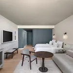 Hotel Akra & 5*