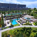 Hotel Akra & 5*