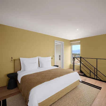 Akra & Hotel 5*